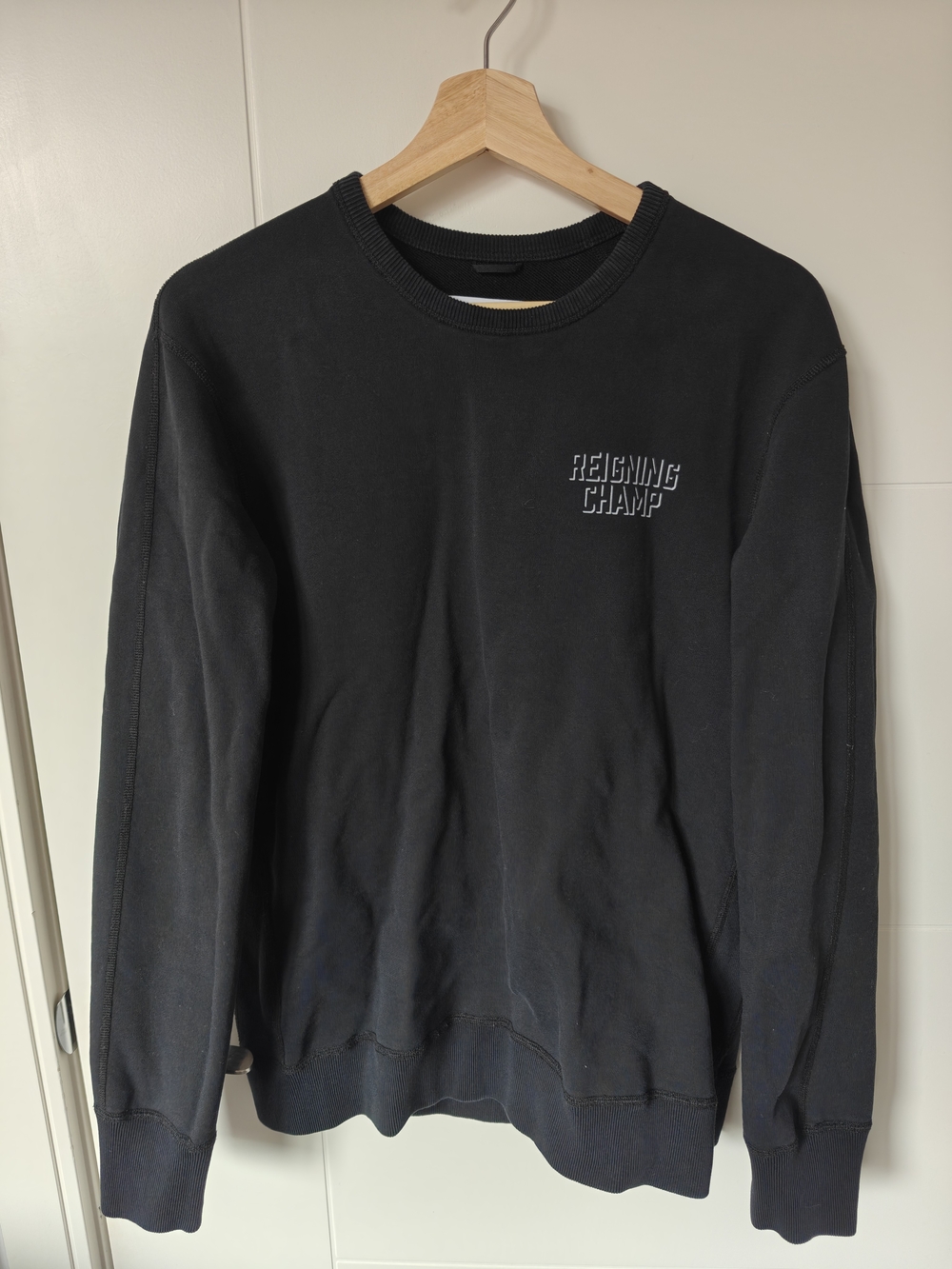 Reigning Champ Men's Black Crewneck Sweatshirt